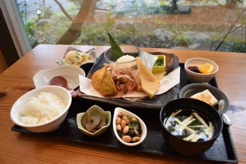 お豆腐・湯葉料理 大豆の華