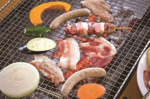 三清屋 野外炭焼バーベキューガーデン