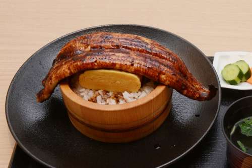 薩摩雅咲亭 鹿児島本店<small>(がしょうてい)</small>