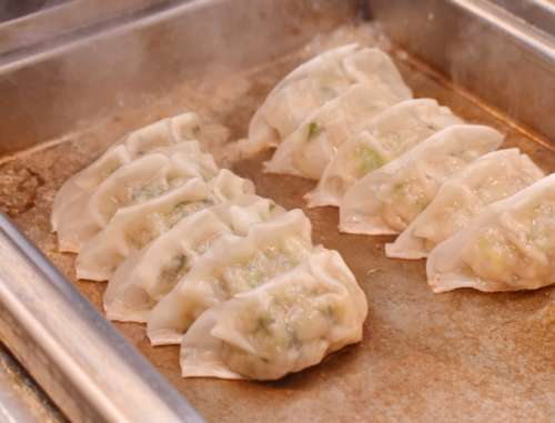 餃子居酒屋 餃子のあかり