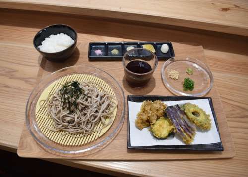 天よ志<small>(てんよし)</small>