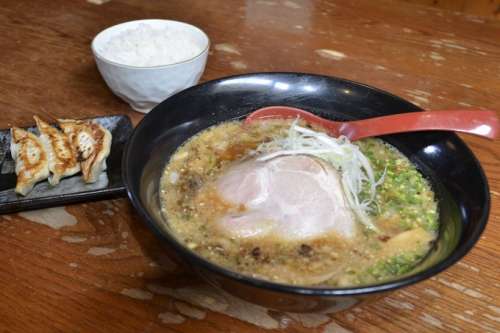 薩摩郡山 麺屋夢源<small>(むげん)</small>