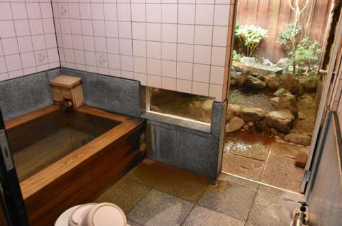 針持温泉 つるつる美肌の湯