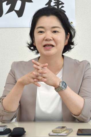 尾辻朋実氏